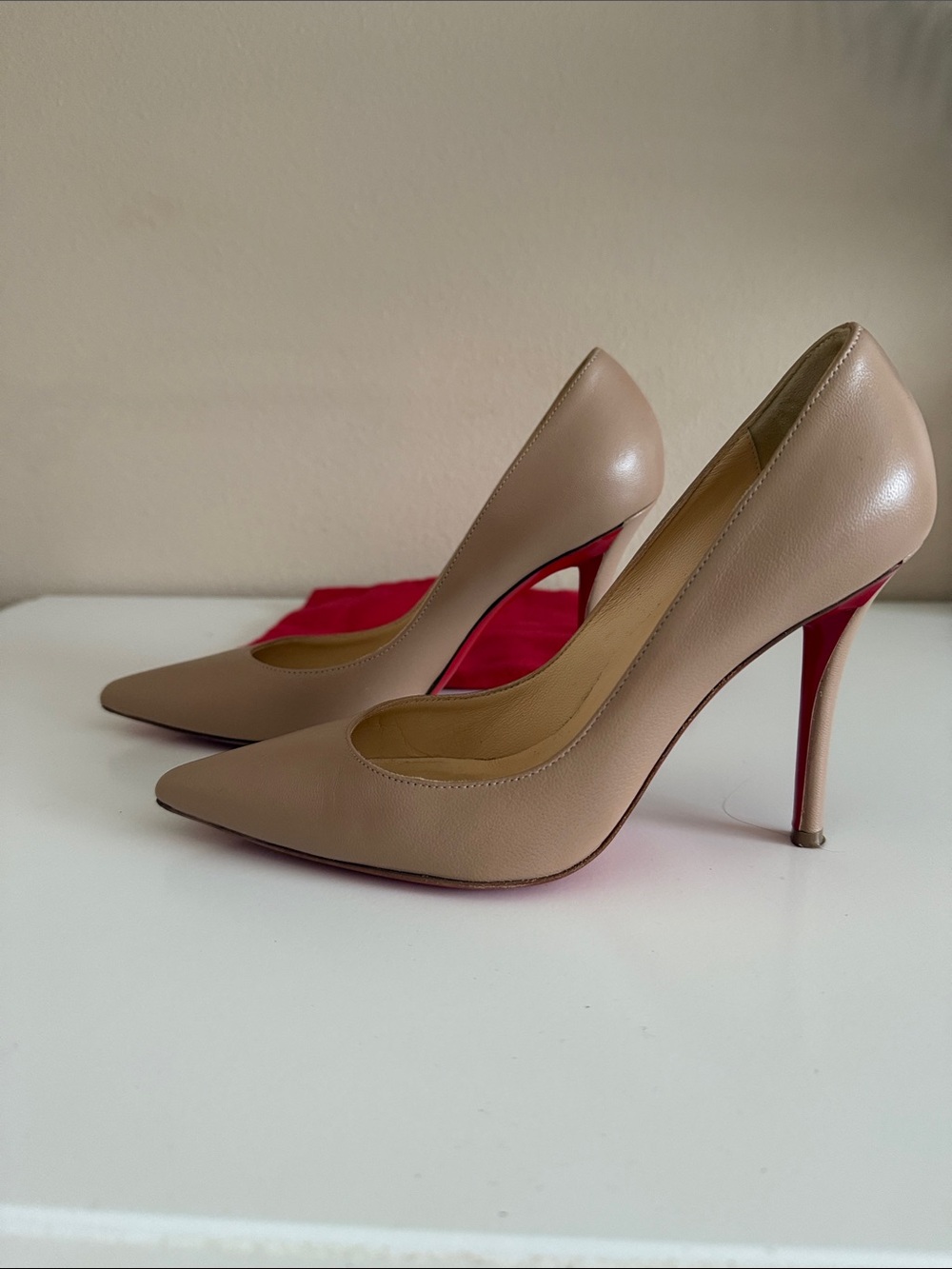 Christian Louboutin Nude Apostrophy Leather Pumps 36.5 - Picture 4 of 6
